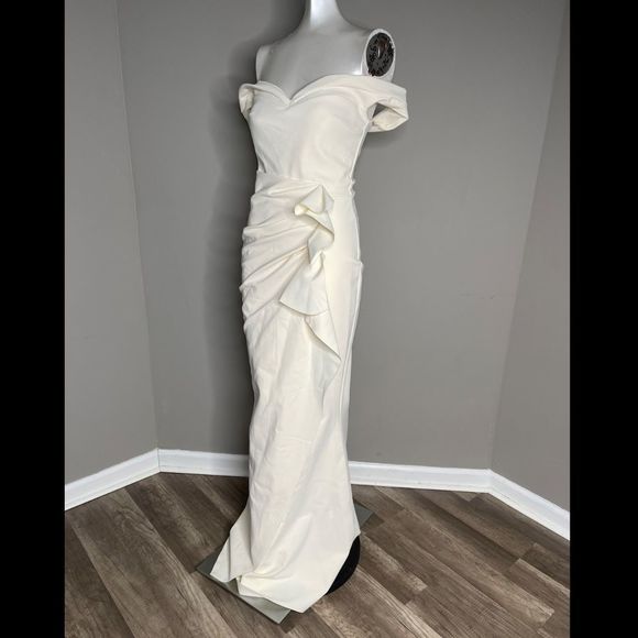 NWT Chiara Boni La Petite Robe Radoslava Off-The-Shoulder Wrap Gown SIZE 2 $1090 - Picture 8 of 11